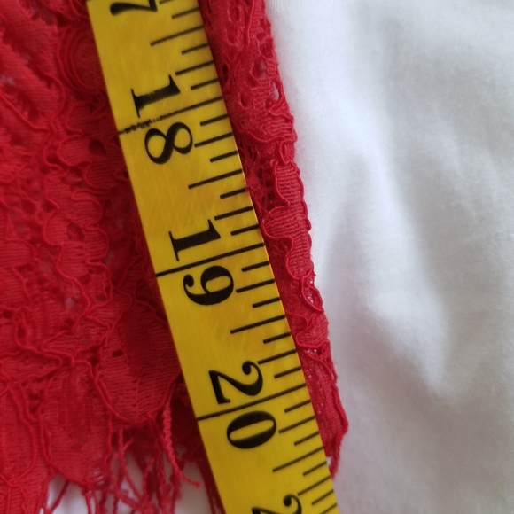 MINKPINK LACE AND EYELASH TRIM BOHO TOP Size Medium - Picture 8 of 10